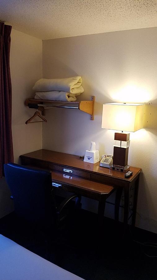 Americas Best Value Inn Zumbrota Esterno foto